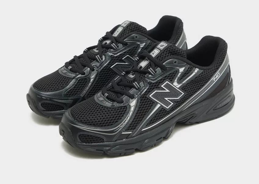 New Balance 740 — Triple Black
